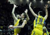 26 Luty 2011; Asseco Prokom Gdynia v Trefl Sopot. Mecz osiemnastej kolejki Tauron Basket Liga. Hala Sportowo - Widowiskowa Gdynia. Fot. Tomasz Żuber / GrFoto.org