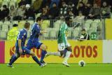 28 Listopad 2011; Abdou Razack Traore, Lechia Gdańsk i Paweł Lisowski, Ruch Chorzów. Piętnasta kolejka T-Mobile Ekstraklasa 2011/2012 - Lechia Gdańsk v Ruch Chorzów. PGE Arena Gdańsk. Fot. Tomasz Żuber / GrFoto.org *** Local Caption *** 28 November 2011; Abdou Razack Traore, Lechia Gdańsk and Paweł Lisowski, Ruch Chorzów. T-Mobile Ekstraklasa 2011/2012, Round 15 - Lechia Gdańsk v Ruch Chorzów. PGE Arena Gdańsk. Picture credit: Tomasz Żuber / GrFoto.org