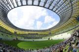 6 Sierpień 2011; Dzień Otwarty na nowo powstałym stadionie na Gdańskiej Letnicy przyciągnął ponad 80 tysięcy zwiedzających. Chętnym udostepniono część stadionu, wchodziło się tunelem wprost na poziom murawy, skąd można było wejść na dolną część jednej z trybun. PGE Arena Gdańsk. Fot. Tomasz Żuber / GrFoto.org