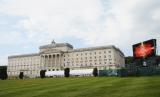 25 Maj 2008; Red Bull Soapbox Race - Belfast. Parliamount Buildings 'Stormont', Belfast, Północna Irlandia. Fot. Tomasz Żuber / GrFoto.org *** Local Caption *** 25 May 2008; Red Bull Soapbox Race - Belfast. Parliamount Buildings 'Stormont', Belfast, Northern Ireland. Picture credit: Tomasz Żuber / GrFoto.org