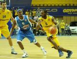 10 Październik 2011; Oliver Lafayette, Asseco Prokom Gdynia i George Ewing, Azovmash Mariupol. Inauguracyjny mecz rozgrywek ligi VTB 2011/2012- Asseco Prokom Gdynia v Azovmash Mariupol. HSW Gdynia. Fot. Tomasz Żuber / GrFoto.org *** Local Caption *** 10 October 2011; Oliver Lafayette, Asseco Prokom Gdynia and George Ewing, Azovmash Mariupol. VTB League 2011/2012 - Asseco Prokom Gdynia v Azovmash Mariupol. HSW Gdynia. Picture credit: Tomasz Żuber / GrFoto.org