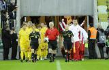 16 Październik 2011; Polska v Ukraina - Międzynarodowy mecz budowniczych infrastrukury do EURO 2012. Na murawie staneły naprzeciw siebie drużyny złożone z przedstawicieli firm budowlanych zaangażowanych w projekty infrastrukturalne związane z EURO 2012. PGE Arena Gdańsk. Fot. Tomasz Żuber / GrFoto.org