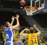 29 Październik 2011; Trefl Sopot v Kotwica Kołobrzeg. Mecz VII kolejki Tauron Basket Ligi w sezonie 2011/2012. ERGO ARENA, Gdańsk - Sopot. Fot. Magdalena Żuber / GrFoto.org *** Local Caption *** 
