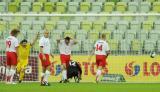 16 Październik 2011; Polska v Ukraina - Międzynarodowy mecz budowniczych infrastrukury do EURO 2012. Na murawie staneły naprzeciw siebie drużyny złożone z przedstawicieli firm budowlanych zaangażowanych w projekty infrastrukturalne związane z EURO 2012. PGE Arena Gdańsk. Fot. Tomasz Żuber / GrFoto.org