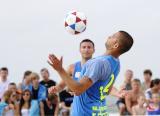 29 Lipiec 2012; Przez dwa dni w Sztutowie czternaście drużyn rywalizowało o pierwszy Puchar Polski w Footvolley. Sztutowo. Fot. Tomasz Żuber / GrFoto.org