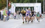 28 Sierpnia 2010; Bieg rolkarzy ulicami miasta podczas Drugiego Maratonu Sierpniowego pod Honorowym Patronatem Lecha Wałęsy, który odbył się w Gdańsku i był ukoronowaniem obchodów trzydziestej rocznicy podpisania porozumień sierpniowych w Stoczni Gdańskiej.
Tegoroczna edycja miała rangę zawodów Pucharu Świata w ramach cyklu World Inline Cup. Plac Zebrań Ludowych, Gdańsk. Fot. Tomasz Żuber *** Local Caption *** 
