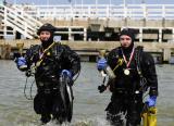 20 Maj 2012; Nurkowanie podczas Diving Day Gdańsk było wyjątkową okazją na poznanie strefy przybrzeżnej Mola normalnie zamkniętego dla nurków. Celem nurkowania było sprzątanie dna w rejonie Mola w Brzeźnie, jak również propagowanie sportów wodnych i bezpiecznego wypoczynku nad wodą. Molo Brzeźno Gdańsk. Fot. Tomasz Żuber / GrFoto.org *** Local Caption *** 20 May 2012; Nurkowanie podczas Diving Day Gdańsk było wyjątkową okazją na poznanie strefy przybrzeżnej Mola normalnie zamkniętego dla nurków. Celem nurkowania było sprzątanie dna w rejonie Mola w Brzeźnie, jak również propagowanie sportów wodnych i bezpiecznego wypoczynku nad wodą. Picture credit: Tomasz Żuber / GrFoto.org