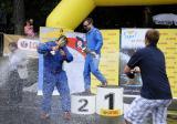 10 Lipiec 2011; Prezentacja zawodników na podium po zakończeniu Górskich Samochodowych Mistrzostw Polski - LOTOS Grand Prix Sopot 2011. Fot. Tomasz Żuber / GrFoto.org