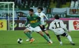 1 Kwiecień 2011; Marko Bajic, Lechia Gdańsk. Dwudziesta kolejka Ekstraklasy 2010/2011 - Lechia Gdańsk v GKS Bełchatów. Stadion Miejski, Gdańsk. Fot. Tomasz Żuber / GrFoto.org *** Local Caption *** 1 April 2011; Marko Bajic, Lechia Gdańsk. Ekstraklasa 2010/2011, Round 20 - Lechia Gdańsk v GKS Bełchatów. City Stadium of Traugutta, Gdansk. Picture credit: Tomasz Żuber / GrFoto.org