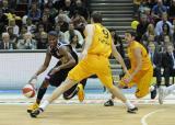 21 Listopad 2010; Trefl Sopot v Asseco Prokom Gdynia - Mecz siódmej kolejki w Tauron Basket Lidze. Ergo Arena, Gdańsk - Sopot. Fot.Tomasz Żuber / GrFoto.org