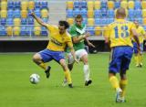 23 Lipiec 2011: Piotr Kuklis, Arka Gdynia i Bartosz Bereszyński, Warta Poznań. Pierwsza kolejka I Ligi 2011/2012 - Arka Gdynia v Warta Poznań. Stadion Miejski, Gdynia. Fot. Tomasz Żuber / GrFoto.org