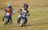 18 Wrzesień 2011; Pokazowe wyścigi motocross dzieci. IV Runda Mistrzostw Polski i Pucharu Polski w Motocrossie Quadów i Mistrzostw Okręgu. Tor Motocrossowy, Borkowo. Fot. Tomasz Zuber / GrFoto.org 