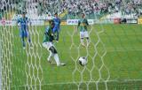 22 Maj 2011; Gol po strzale Abdou Razack Traore, Lechia Gdańsk. Dwudziesta ósma kolejka Ekstraklasy 2010/2011 - Lechia Gdańsk v Lech Poznań. Stadion Miejski, Gdańsk. Fot. Tomasz Żuber / GrFoto.org *** Local Caption *** 22 May 2011; Abdou Razack Traore, Lechia Gdańsk, scoring a goal from the penalty spot. Ekstraklasa 2010/2011, Round  28 - Lechia Gdańsk v Lech Poznań. City Stadium of Traugutta, Gdansk. Picture credit: Tomasz Żuber / GrFoto.org