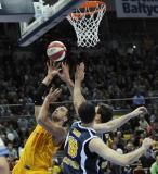 21 Listopad 2010; Trefl Sopot v Asseco Prokom Gdynia - Mecz siódmej kolejki w Tauron Basket Lidze. Ergo Arena, Gdańsk - Sopot. Fot.Tomasz Żuber / GrFoto.org