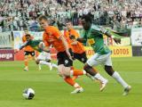 29 Maj 2011; Dośrodkowanie Abdou Traore, Lechia Gdańsk. Trzydziesta kolejka Ekstraklasy 2010/2011 - Lechia Gdańsk v Zagłębie Lublin. Stadion Miejski, Gdańsk. Fot. Tomasz Żuber / GrFoto.org *** Local Caption *** 29 May 2011; Abdou Traore, Lechia Gdańsk . Ekstraklasa 2010/2011, Round  30 - Lechia Gdańsk v Zagłębie Lublin. City Stadium of Traugutta, Gdansk. Picture credit: Tomasz Żuber / GrFoto.org