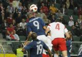 9 Czerwiec 2011; Guillaume Hoarau, Francja i Jakub Wawrzyniak, Polska. Międzynarodowy mecz towarzyski w ramach przygotowań do Euro 2012 - Polska v Francja. Stadion Legii Warszawa. Fot. Tomasz Żuber / GrFoto.org *** Local Caption *** 9 June 2011; Guillaume Hoarau, France and Jakub Wawrzyniak, Poland. International friendly match - Poland v France. Stadium Legii Warszawa. Picture credit: Tomasz Żuber / GrFoto.org