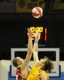 24 Październik 2010; Trefl Sopot v Polpharma Starogard Gdański - Tauron Basket Liga. Ergo Arena, Gdańsk - Sopot. Fot.Tomasz Żuber / GrFoto.org 
 