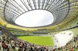 6 Sierpień 2011; Dzień Otwarty na nowo powstałym stadionie na Gdańskiej Letnicy przyciągnął ponad 80 tysięcy zwiedzających. Chętnym udostepniono część stadionu, wchodziło się tunelem wprost na poziom murawy, skąd można było wejść na dolną część jednej z trybun. PGE Arena Gdańsk. Fot. Tomasz Żuber / GrFoto.org