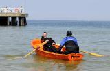 20 Maj 2012; Pokazy ratownictwa towarzyszące imprezie Diving Day Gdańsk, odbywającej się w rejonie Mola w Brzeźnie. Impreza była zorganizowana w formie pikniku rodzinnego, podczas którego można było spróbować swoich sił w zawodach pływackich, nurkowaniu oraz czyszczeniu dna Zatoki Gdańskiej. Molo Brzeźno Gdańsk. Fot. Tomasz Żuber / GrFoto.org *** Local Caption *** 20 May 2012; Pokazy ratownictwa towarzyszące imprezie Diving Day Gdańsk, odbywającej się w rejonie Mola w Brzeźnie. Impreza była zorganizowana w formie pikniku rodzinnego, podczas którego można było spróbować swoich sił w zawodach pływackich, nurkowaniu oraz czyszczeniu dna Zatoki Gdańskiej. Molo Brzeźno Gdańsk. Picture credit: Tomasz Żuber / GrFoto.org