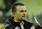 28 Listopad 2011; Trener Lechii Gdańsk Rafał Ulatowski. Piętnasta kolejka T-Mobile Ekstraklasa 2011/2012 - Lechia Gdańsk v Ruch Chorzów. PGE Arena Gdańsk. Fot. Tomasz Żuber / GrFoto.org *** Local Caption *** 28 November 2011; Lechia Gdańsk head coach during the game. T-Mobile Ekstraklasa 2011/2012, Round 15 - Lechia Gdańsk v Ruch Chorzów. PGE Arena Gdańsk. Picture credit: Tomasz Żuber / GrFoto.org