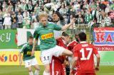 8 Maj 2011; Interwencja bramkarza drużyny Wisły Kraków Sergei Pareiko. Dwudziesta piąta kolejka Ekstraklasy 2010/2011 - Lechia Gdańsk v Wisła Kraków. Stadion Miejski, Gdańsk. Fot. Tomasz Żuber / GrFoto.org *** Local Caption *** 8 May 2011; Wisła Kraków goalkeeper Sergei Pareiko in action. Ekstraklasa 2010/2011, Round 25 - Lechia Gdańsk v Wisła Kraków. City Stadium of Traugutta, Gdansk. Picture credit: Tomasz Żuber / GrFoto.org