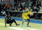 26 Luty 2011; Asseco Prokom Gdynia v Trefl Sopot. Mecz osiemnastej kolejki Tauron Basket Liga. Hala Sportowo - Widowiskowa Gdynia. Fot. Tomasz Żuber / GrFoto.org