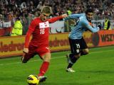 14 Listopad 2012; Jakub Błaszczykowski, Polska i Gonzalo Castro, Urugwaj. Międzynarodowy mecz towarzyski - Polska v Urugwaj. Stadion PGE Arena Gdańsk. Fot. Tomasz Żuber / GrFoto.org *** Local Caption *** 14 November 2012; Jakub Blaszczykowski, Poland and Gonzalo Castro, Uruguay. International friendly match - Poland v Uruguay. Stadium PGE Arena Gdańsk. Picture credit: Tomasz Żuber / GrFoto.org