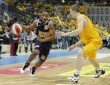 21 Listopad 2010; Trefl Sopot v Asseco Prokom Gdynia - Mecz siódmej kolejki w Tauron Basket Lidze. Ergo Arena, Gdańsk - Sopot. Fot.Tomasz Żuber / GrFoto.org