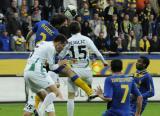 1 Maj 2011; Ante Rožić, Arka Gdynia, i Jakub Zejglic, Lechia Gdańsk. Dwudziesta czwarta kolejka Ekstraklasy 2010/2011 - Arka Gdynia v Lechia Gdańsk. Stadion Miejski, Gdynia. Fot. Tomasz Żuber / GrFoto.org