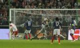 9 Czerwiec 2011; Interwencja bramkarza reprezentacji polski Wojciech Szczęsny. Międzynarodowy mecz towarzyski w ramach przygotowań do Euro 2012 - Polska v Francja. Stadion Legii Warszawa. Fot. Tomasz Żuber / GrFoto.org *** Local Caption *** 9 June 2011; Poland goalkeeper Wojciech Szczęsny in action. International friendly match - Poland v France. Stadium Legii Warszawa. Picture credit: Tomasz Żuber / GrFoto.org