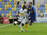 1 Maj 2011; Abdou Traore, Lechia Gdańsk, i Emil Noll, Arka Gdynia. Dwudziesta czwarta kolejka Ekstraklasy 2010/2011 - Arka Gdynia v Lechia Gdańsk. Stadion Miejski, Gdynia. Fot. Tomasz Żuber / GrFoto.org