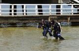 20 Maj 2012; Nurkowanie podczas Diving Day Gdańsk było wyjątkową okazją na poznanie strefy przybrzeżnej Mola normalnie zamkniętego dla nurków. Celem nurkowania było sprzątanie dna w rejonie Mola w Brzeźnie, jak również propagowanie sportów wodnych i bezpiecznego wypoczynku nad wodą. Molo Brzeźno Gdańsk. Fot. Tomasz Żuber / GrFoto.org *** Local Caption *** 20 May 2012; Nurkowanie podczas Diving Day Gdańsk było wyjątkową okazją na poznanie strefy przybrzeżnej Mola normalnie zamkniętego dla nurków. Celem nurkowania było sprzątanie dna w rejonie Mola w Brzeźnie, jak również propagowanie sportów wodnych i bezpiecznego wypoczynku nad wodą. Picture credit: Tomasz Żuber / GrFoto.org