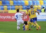 20 Sierpień 2011; Piotr Kuklis, Arka Gdynia i Krzysztof Kaczmarczyk, Olimpia Elbląg. Piąta kolejka I Ligi Piłki Nożnej 2011/2012 - Arka Gdynia v Olimpa Elbląg. Stadion Miejski, Gdynia. Fot. Tomasz Żuber / GrFoto.org 