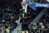 26 Luty 2011; Asseco Prokom Gdynia v Trefl Sopot. Mecz osiemnastej kolejki Tauron Basket Liga. Hala Sportowo - Widowiskowa Gdynia. Fot. Tomasz Żuber / GrFoto.org