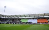 4 Czerwiec 2012; Trening otwarty reprezentacji Irlandii w ramach przygotowań do UEFA EURO 2012. Podopieczni Giovanni Trapattoni zaprezentowali się na Stadionie Miejskim w Gdyni. Trening Irlandczyków oglądało ok. 12 tys. kibiców. Stadion Miejski, Gdynia. Fot. Tomasz Żuber / GrFoto.org