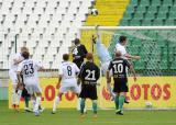 2 Lipca 2011; Michał Buchalik, Lechia Gdańsk podczas spotkania. Drugi sparing po powrocie ze zgrupowania do Gdańska - Lechia Gdańsk v Zawisza Bydgoszcz. Stadion Miejski, Gdańsk. Fot. Tomasz Żuber / GrFoto.org  *** Local Caption *** 2 July 2011; Lechia Gdańsk goalkeeper Michał Buchalik in action. Second sparing after the team come back to Gdańsk from being away - Lechia Gdańsk v Zawisza Bydgoszcz. City Stadium of Traugutta, Gdansk. Picture credit: Tomasz Żuber / GrFoto.org