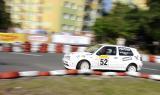 9 Lipiec 2011; Tomasz Barwik, w VW Golf, podczas piątej rundy Górskich Samochodowych Mistrzostw Polski - LOTOS Grand Prix Sopot 2011. Fot. Tomasz Żuber / GrFoto.org