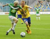 23 Lipiec 2011: Paweł Sasin, Warta Poznań i Marcin Radzewicz, Arka Gdynia. Pierwsza kolejka I Ligi 2011/2012 - Arka Gdynia v Warta Poznań. Stadion Miejski, Gdynia. Fot. Tomasz Żuber / GrFoto.org *** Local Caption *** 23 July 2011; Paweł Sasin, Warta Poznań and Marcin Radzewicz. Arka Gdynia. I League 2011/2012, Round 1 - Arka Gdynia v Warta Poznań. City Stadium of Gdynia. Picture credit: Tomasz Żuber / GrFoto.org